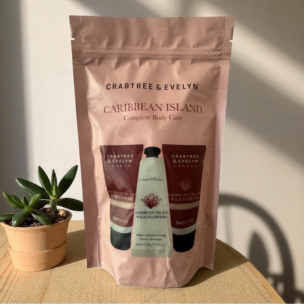 CRABTREE & EVELYN CARIBBEAN ISLAND BODY CARE KIT HAND THERAPY, BODY WASH, LOTION